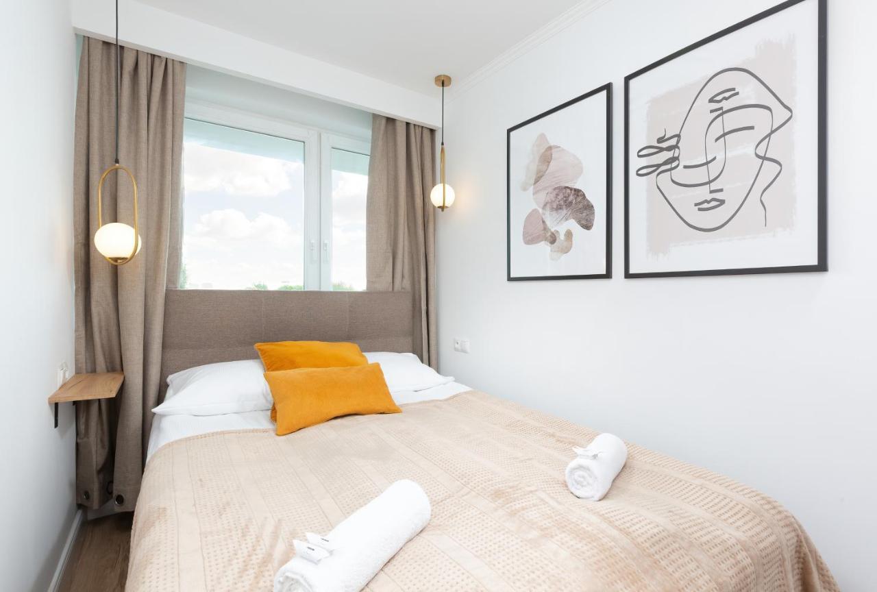Metro Marymont Apartment By Noclegi Renters Warsaw Exterior photo
